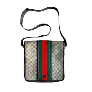 Ophidia messenger Gucci bag.
